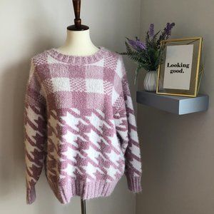O&O Houndstooth Fuzzy Sweater